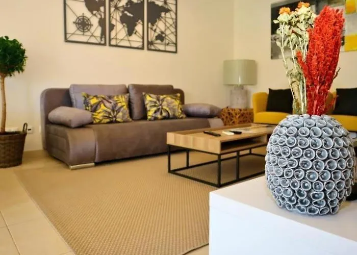 White House 47 By Ici * Албуфейра