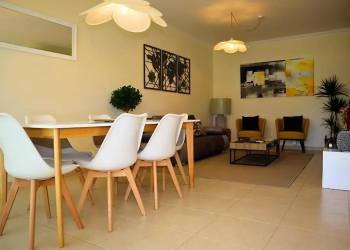 White House 47 By Ici Albufeira
